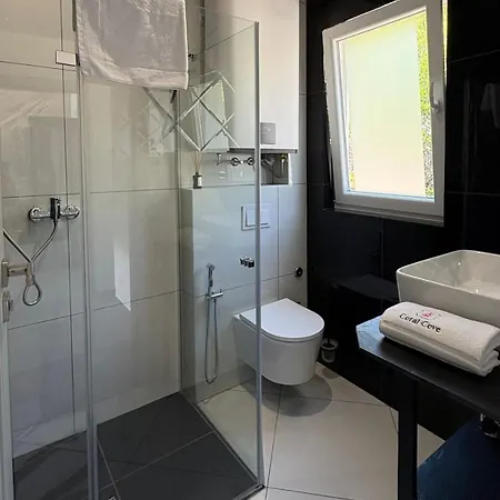 Seaside Family Friendly House With A Swimming Pool - Vinacac, Korcula - 24999 펜션