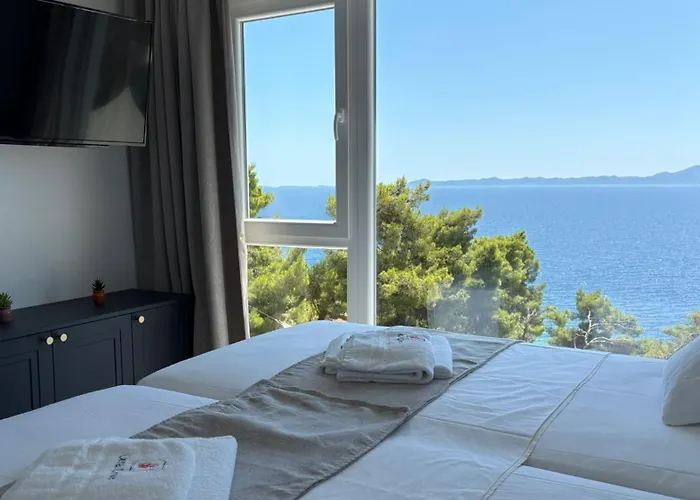 Seaside Family Friendly House With A Swimming Pool Brna - Vinacac, Korcula - 24999 *
